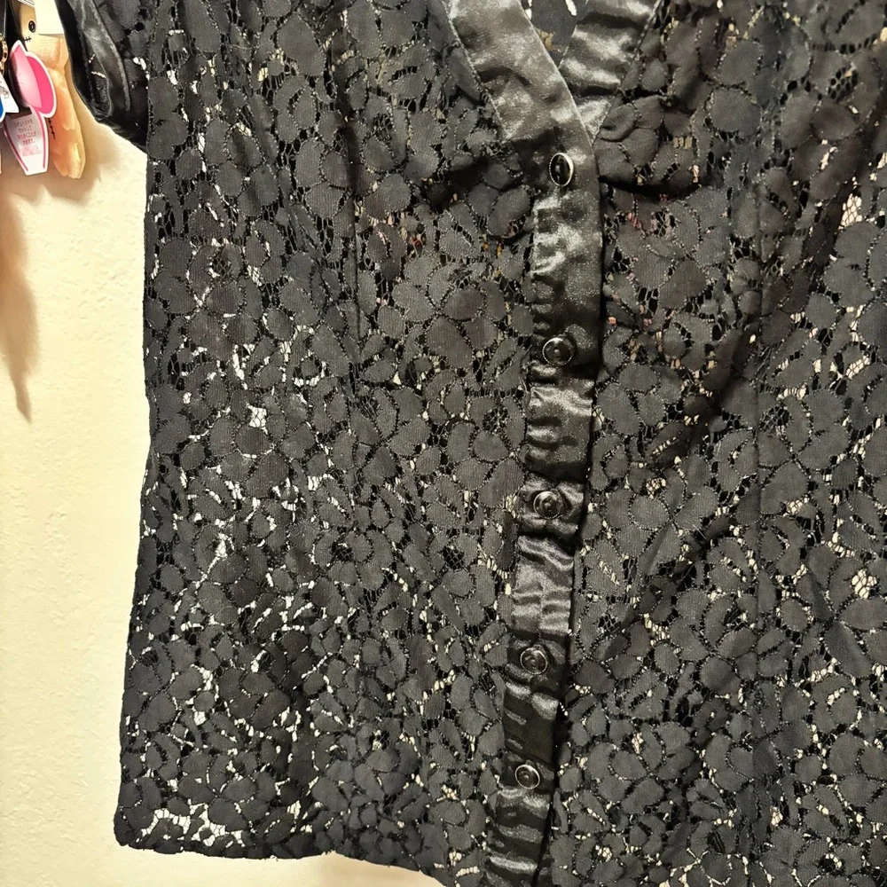 Heart Soul Black Lace Button Up Top Size Large - Picture 4 of 5